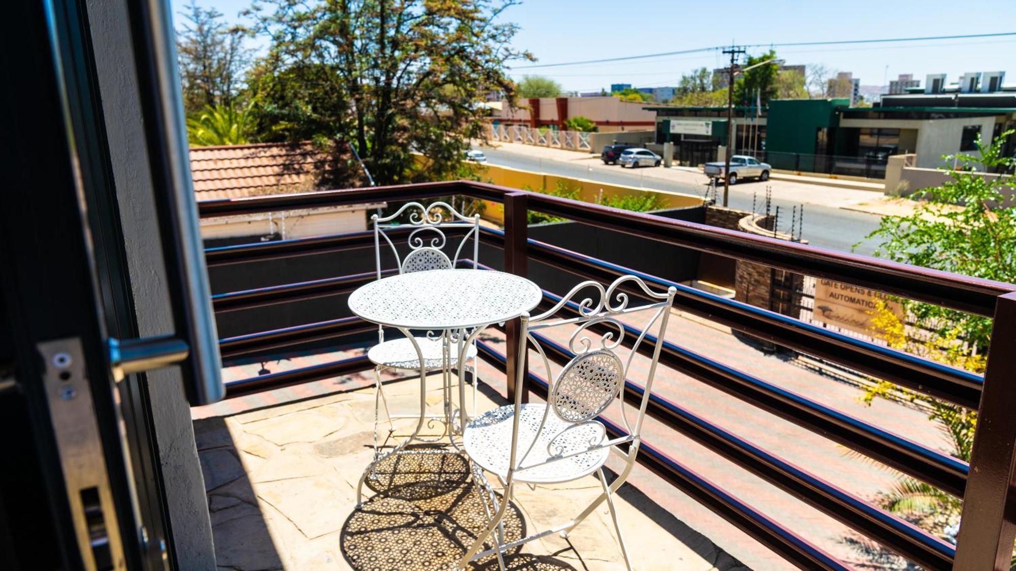 Windhoek Gardens Boutique Hotel Ngoại thất bức ảnh