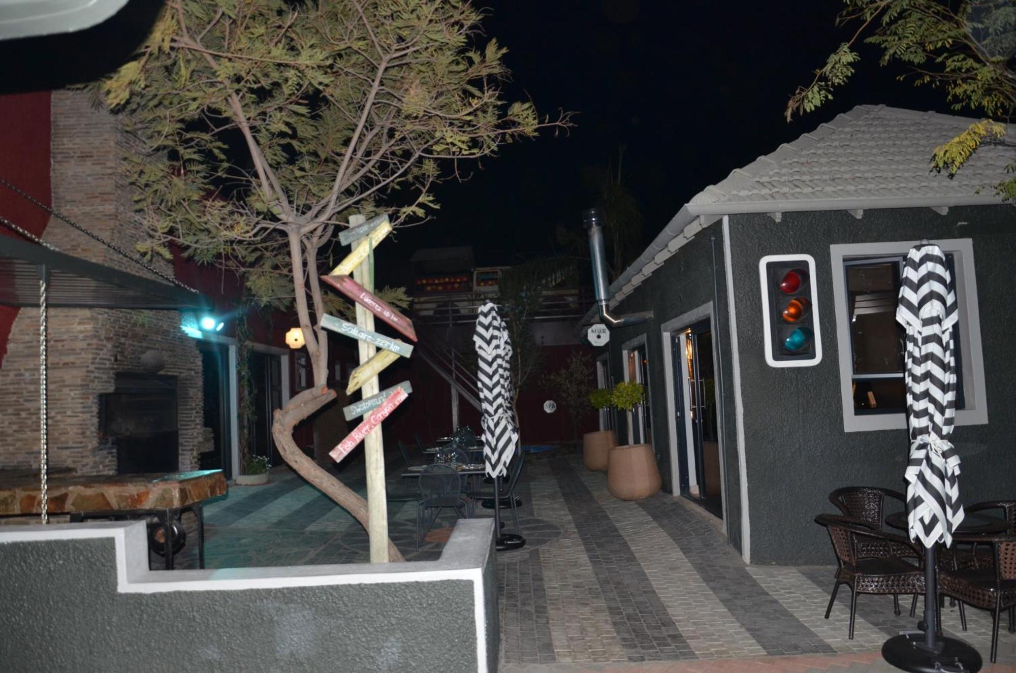 Windhoek Gardens Boutique Hotel Ngoại thất bức ảnh