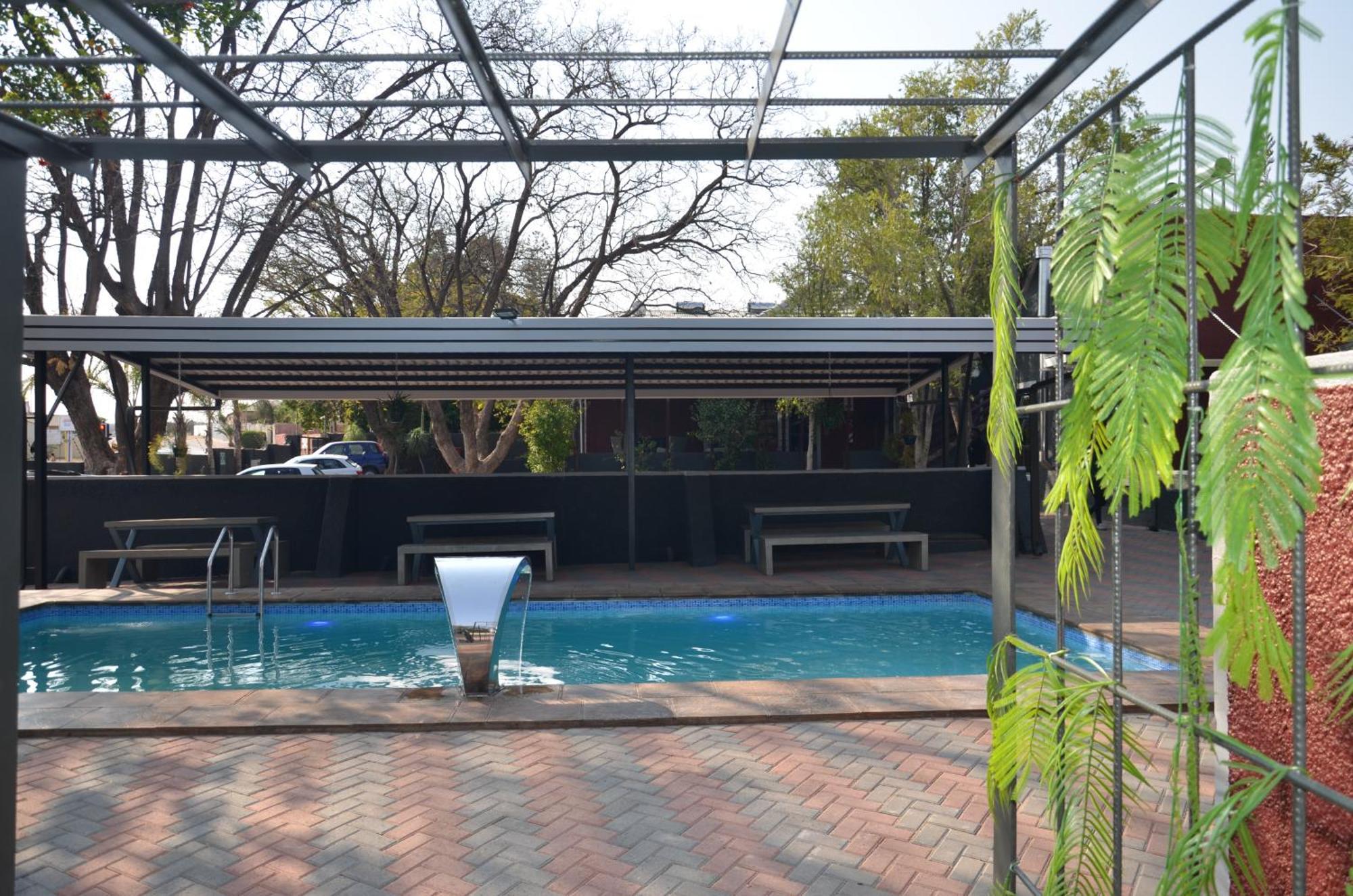 Windhoek Gardens Boutique Hotel Ngoại thất bức ảnh
